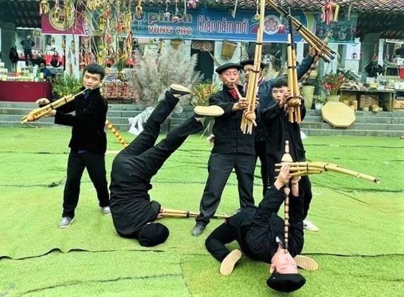 (Bài ảnh) Đặc sắc Chợ phiên - Chào năm mới 2024 tại “Ngôi nhà chung” 6