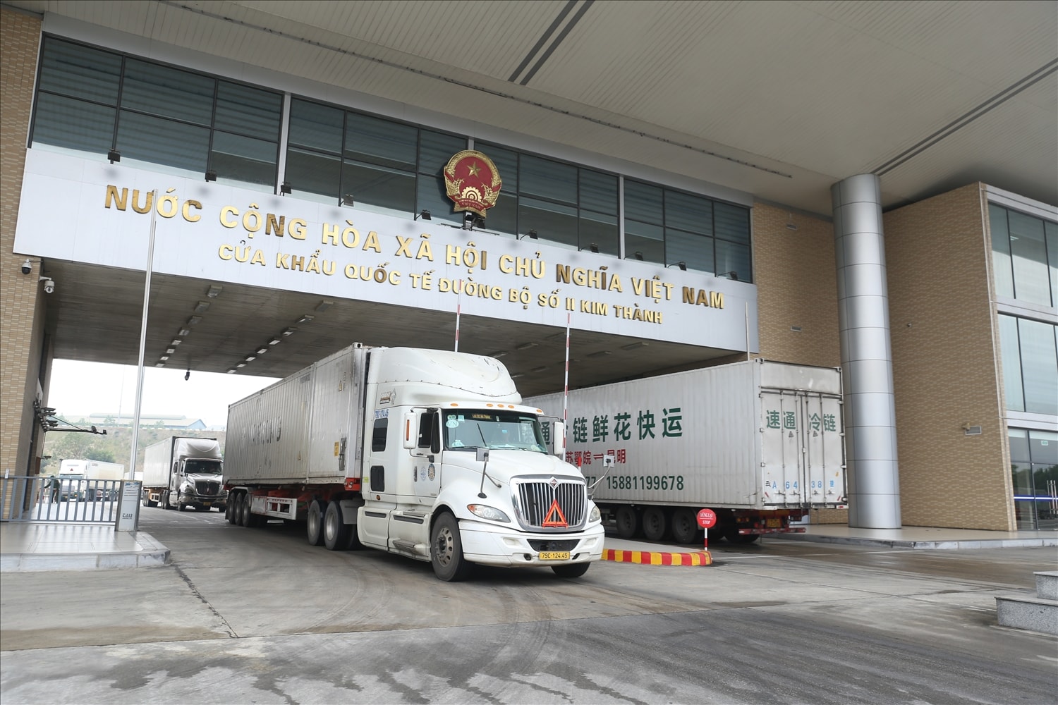 Năm 2024, tỉnh Lào Cai phấn đấu kim ngạch XNK qua các cửa khẩu trên địa bản đạt 4,5 tỷ USD
