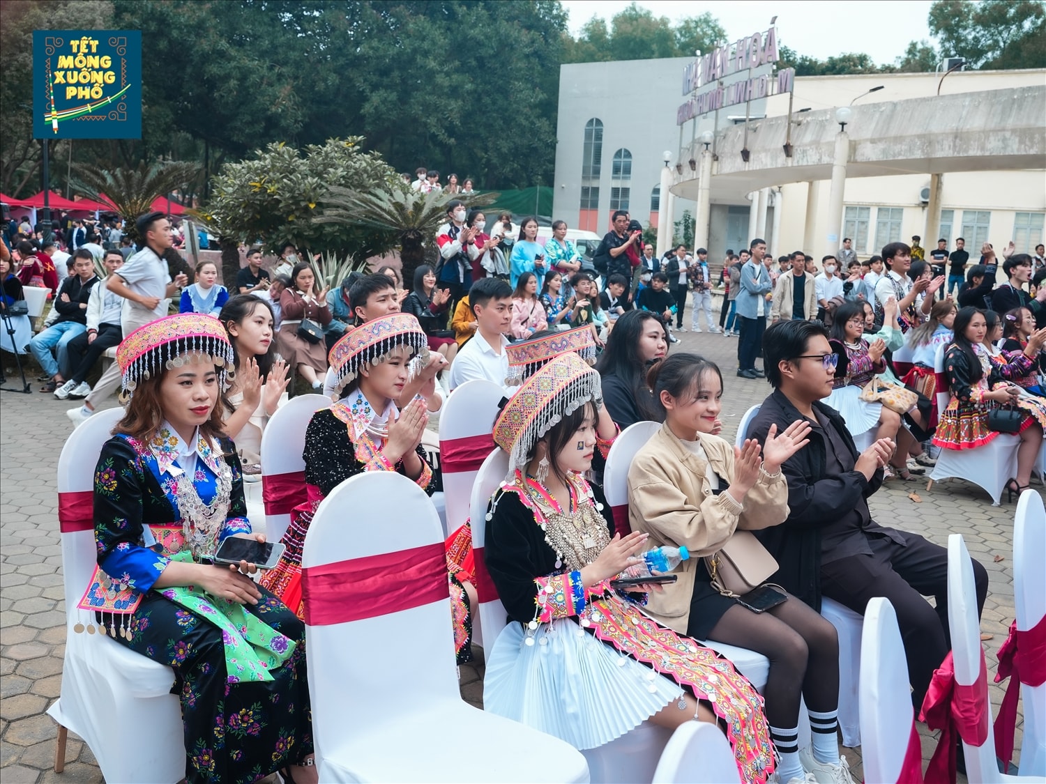 Chương trình thu hút đông đảo các bạn sinh viên, thanh niên tham gia