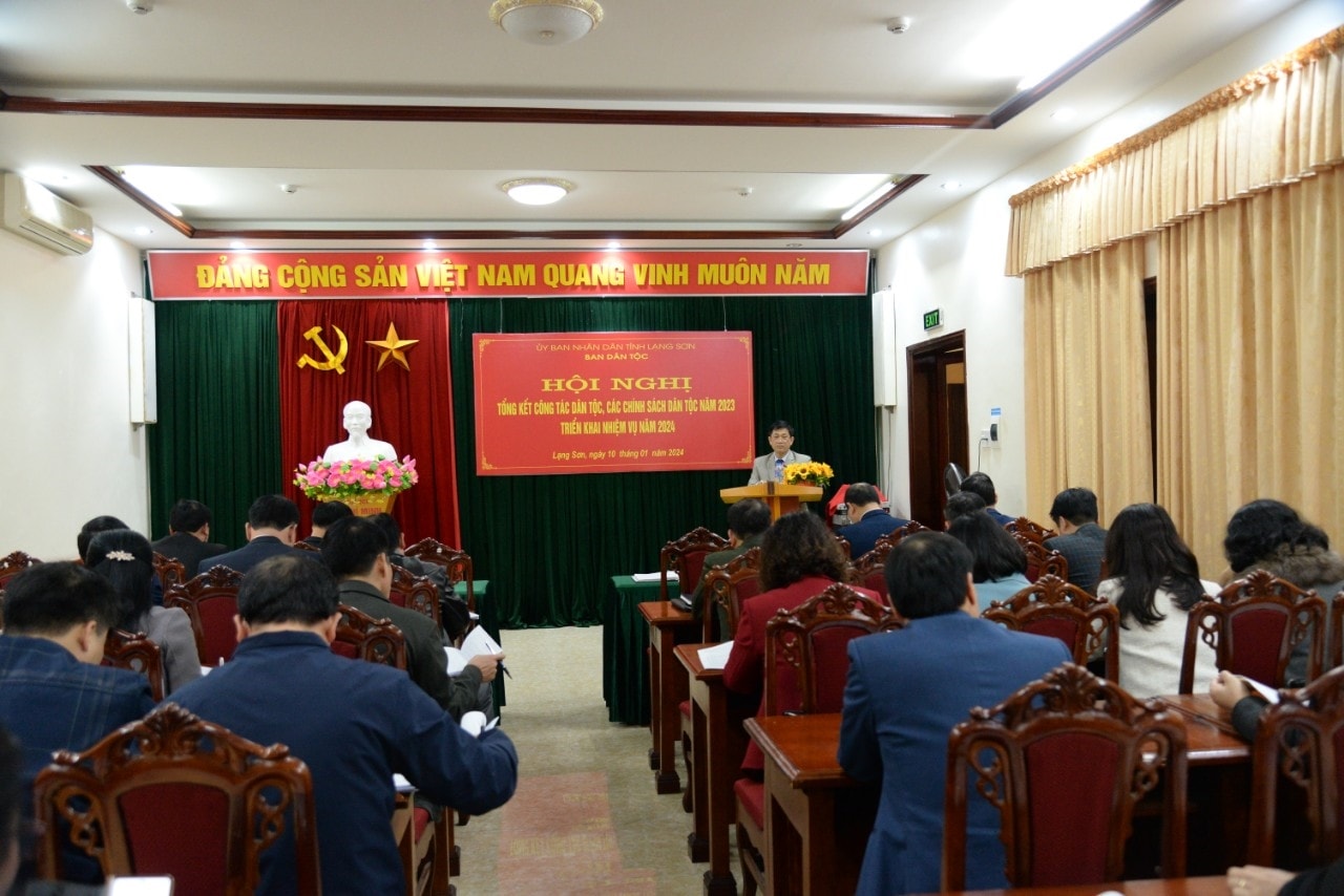 Toàn cảnh Hội nghị Toàn cảnh Hội nghị