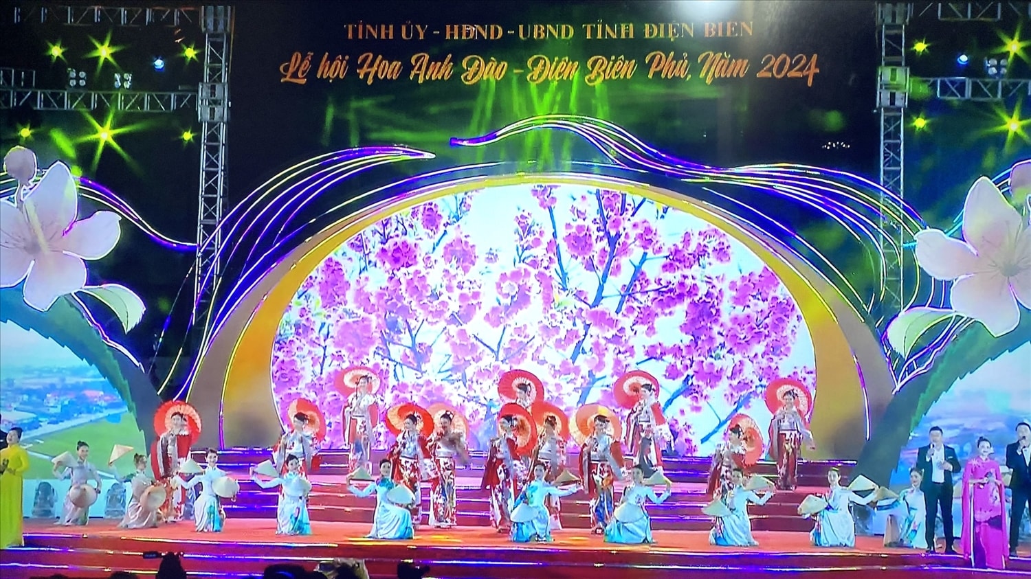 (tin PV) Lễ hội Hoa Anh Đào - Điện Biên Phủ 2024  2