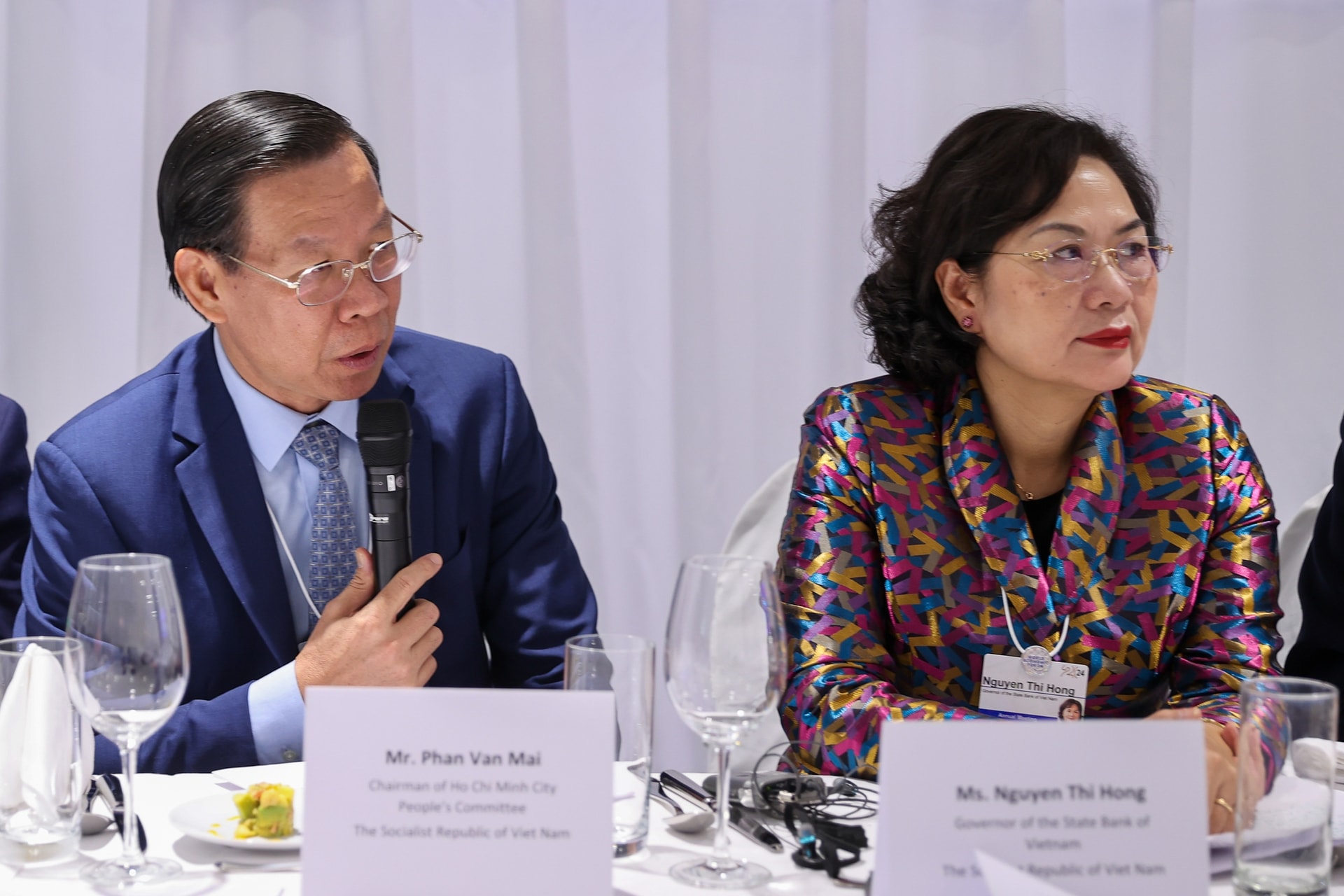 Chủ tịch UBND TPHCM Phan Văn Mãi phát biểu tại tọa đàm - Ảnh: VGP/Nhật Bắc Chủ tịch UBND TPHCM Phan Văn Mãi phát biểu tại tọa đàm - Ảnh: VGP/Nhật Bắc