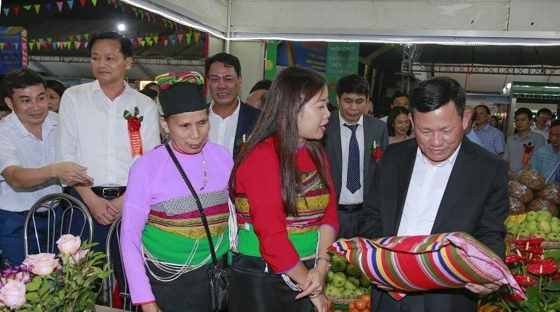 Thanh Hóa cũng đã triển khai các hoạt động xúc tiến thương mại, hỗ trợ thúc đẩy tiêu thụ sản phẩm vùng đồng bào DTTS&MN qua các phiên chợ, hội chợ.