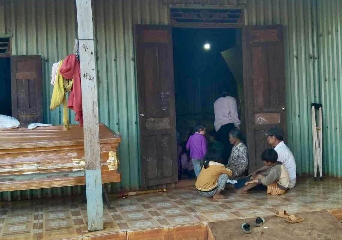 Gia đình của 1 trẻ bị ngộ độc, 2 trẻ tử vong do ăn thịt cóc (huyện Chư Sê)  có hoàn cảnh khó khăn