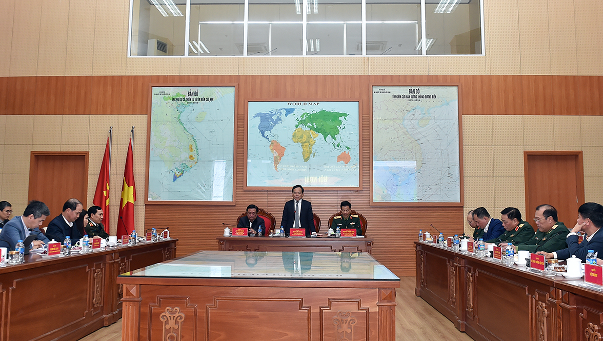 Tuyệt đối không chủ quan trong phòng, chống thiên tai 