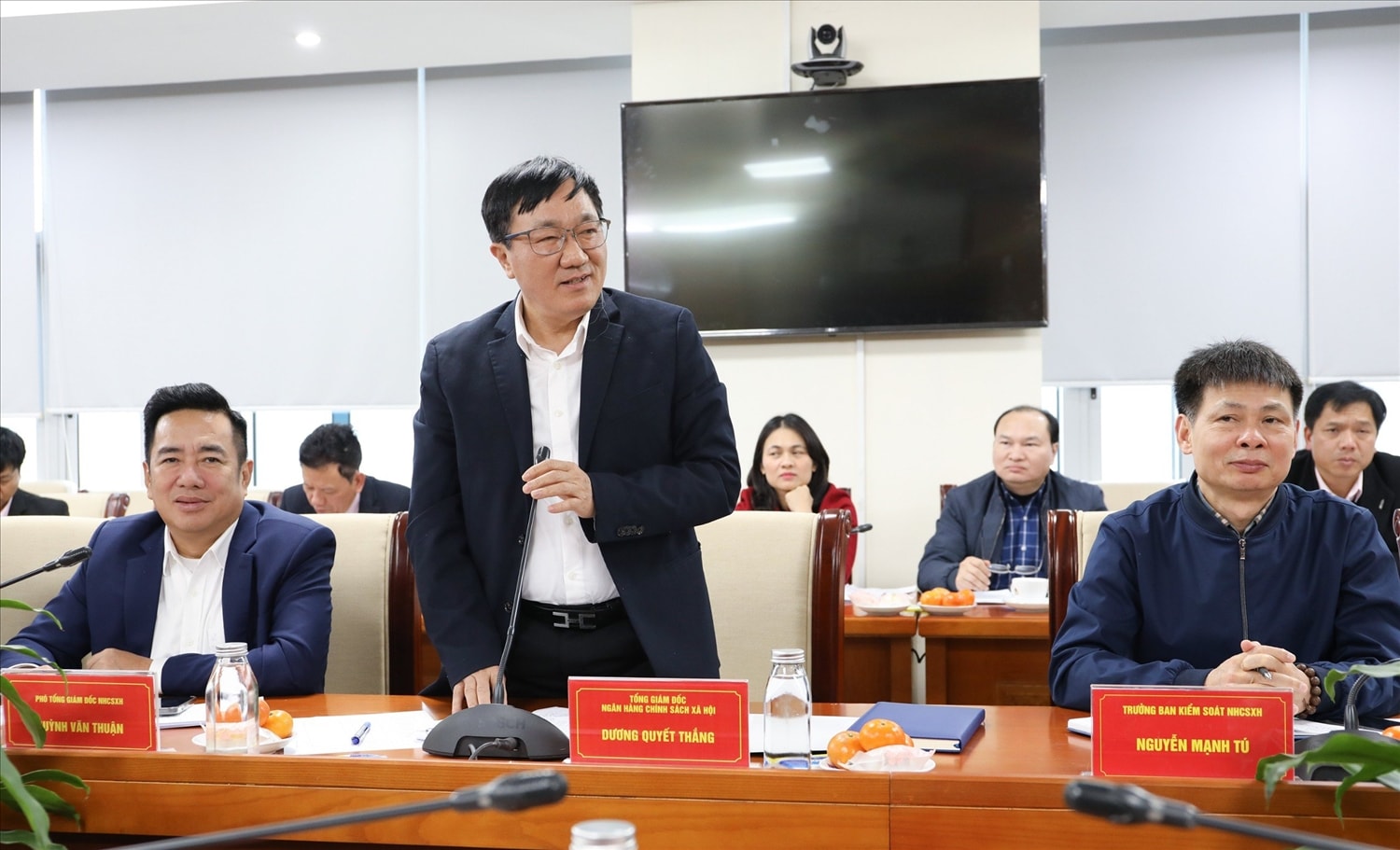 Tổng Giám đốc Dương Quyết Thắng phát biểu tại Hội nghị giao ban ủy thác cho vay hộ nghèo và các đối tượng chính sách khác giữa NHCSXH với các tổ chức chính trị - xã hội năm 2023. Tổng Giám đốc Dương Quyết Thắng phát biểu tại Hội nghị giao ban ủy thác cho vay hộ nghèo và các đối tượng chính sách khác giữa NHCSXH với các tổ chức chính trị - xã hội năm 2023.