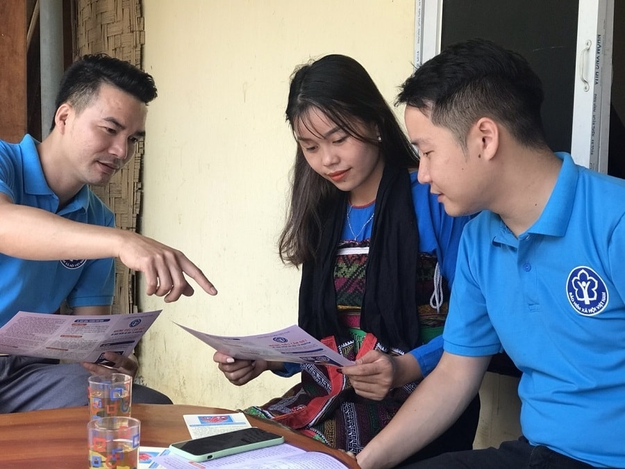 Cán bộ BHXH tới từng thôn, bản tuyên truyền BHXH, BHYT tại Thanh Hóa.