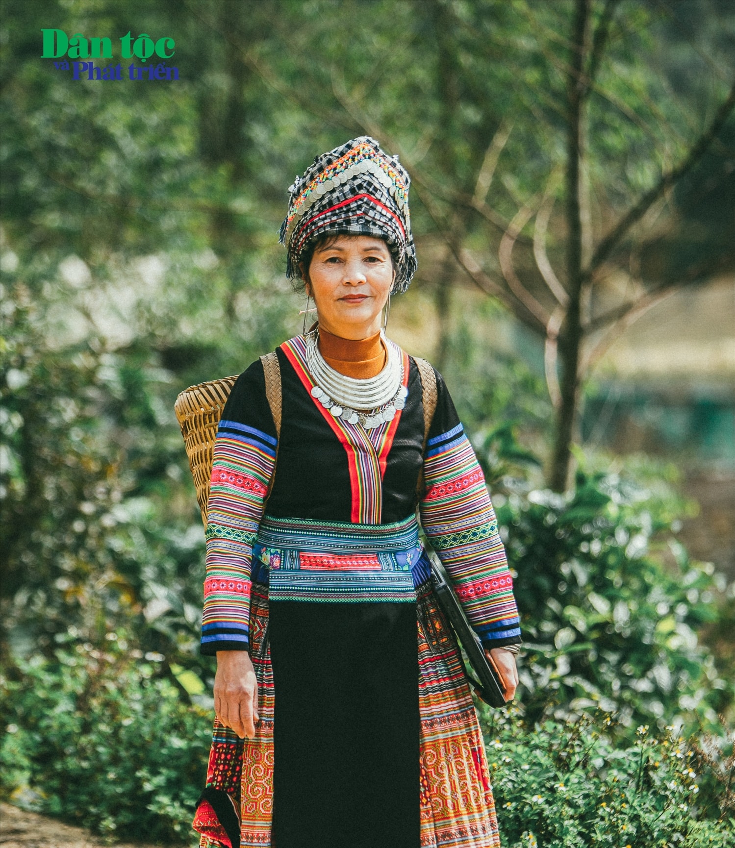 Cô giáo Chu Thị Tú Liên hiện đang là Phó Hiệu trưởng Trường Tiểu học và THCS Hoàng Văn Thụ, thị xã Nghĩa Lộ, tỉnh Yên Bái Cô giáo Chu Thị Tú Liên hiện đang là Phó Hiệu trưởng Trường Tiểu học và THCS Hoàng Văn Thụ, thị xã Nghĩa Lộ, tỉnh Yên Bái