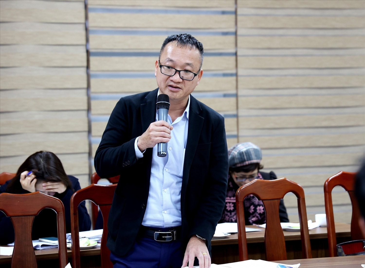 Ông Nguyễn Văn Thức, Phó Chánh Văn phòng Điều phối Chương trình MTQG 1719 Ông Nguyễn Văn Thức, Phó Chánh Văn phòng Điều phối Chương trình MTQG 1719 phát biểu tại cuộc họp