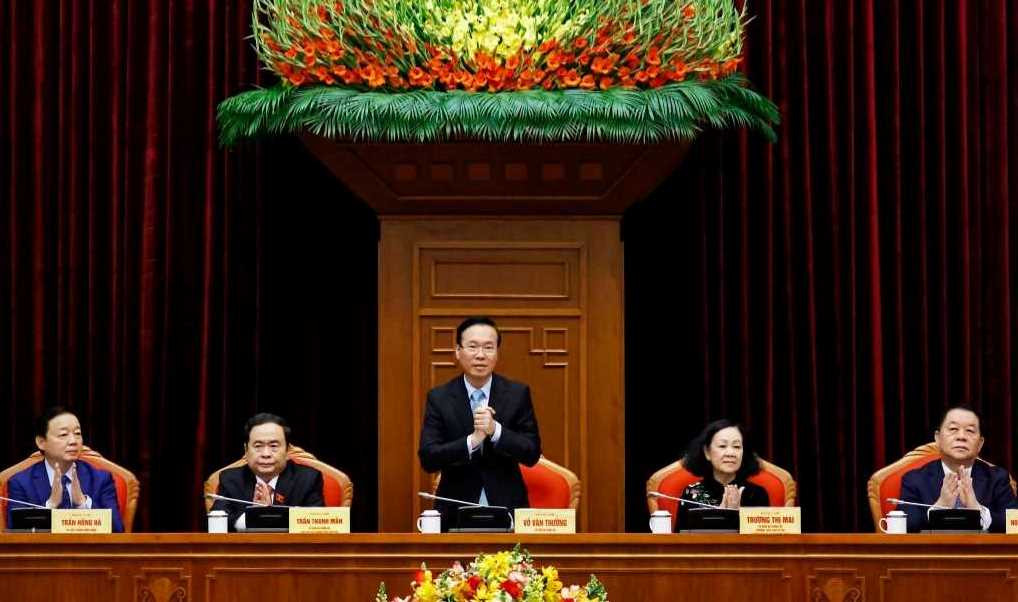 Chủ tịch nước Võ Văn Thưởng; Thường trực Ban Bí thư, Trưởng Ban Tổ chức Trung ương Trương Thị Mai; Phó Chủ tịch Thường trực Quốc hội Trần Thanh Mẫn; Trưởng Ban Tuyên giáo Trung ương Nguyễn Trọng Nghĩa; Phó Thủ tướng Chính phủ Trần Hồng Hà chủ trì hội nghị - Ảnh: VGP/Nguyễn Hoàng