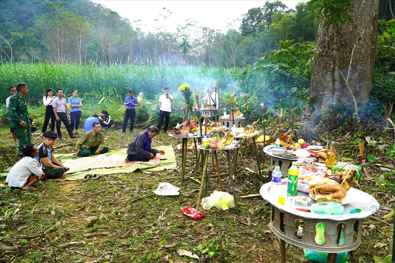 Một số hình ảnh về Tết Cha Leng của dân tộc Chứt ở bản Giàng II Một số hình ảnh về Tết Cha Leng của dân tộc Chứt ở bản Giàng II