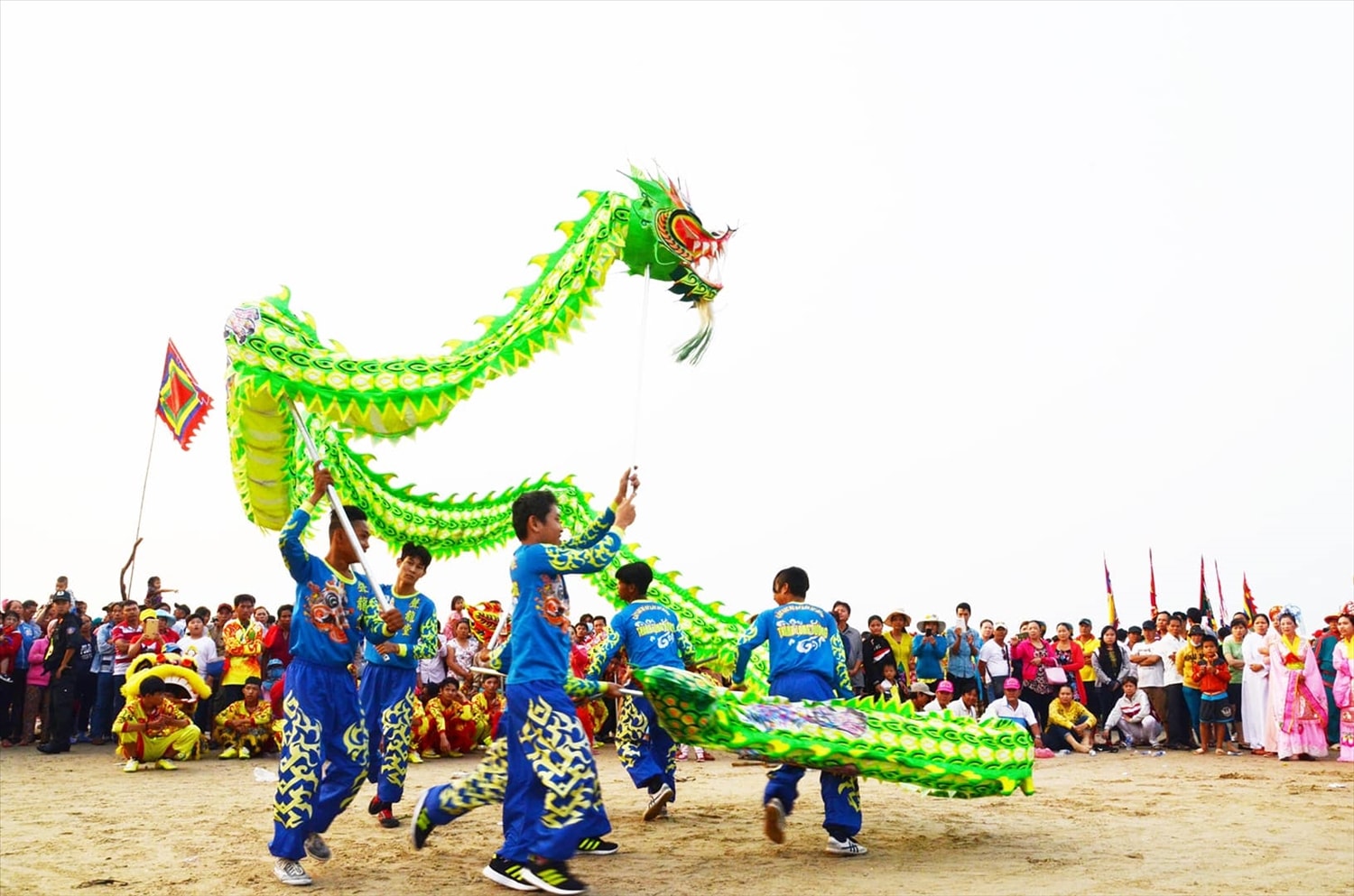 Trong Lễ hội Dinh Cô năm 2024 sẽ có trò múa lân (Ảnh Mai Thắng) Trong Lễ hội Dinh Cô năm 2024 sẽ có trò múa lân (Ảnh Mai Thắng)