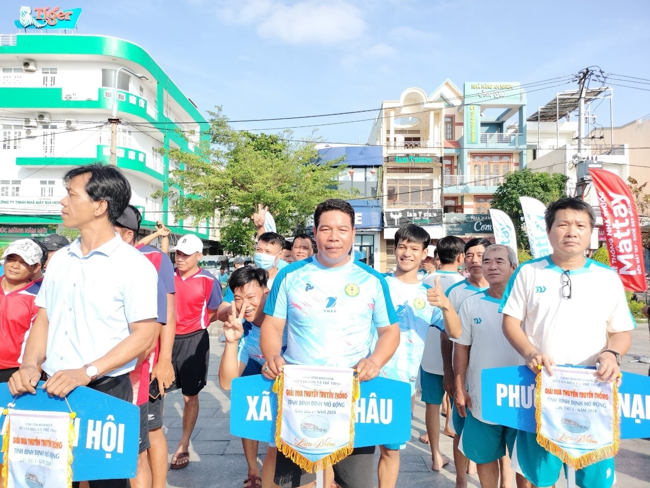 Có 18 đội tham gia Lễ hội đua thuyền truyền thống lần thứ nhất
