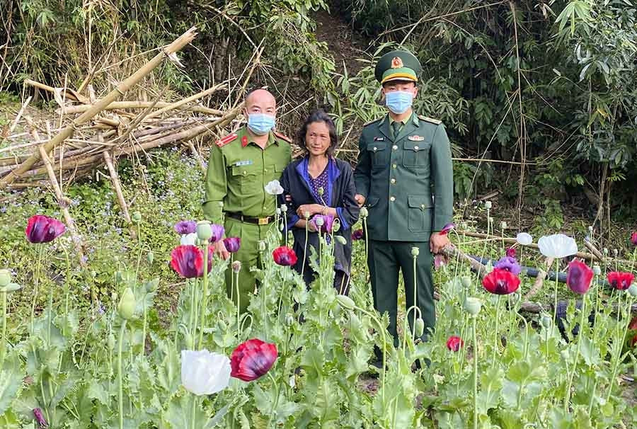 Đối tượng Hờ Thị La khi bị phát hiện.