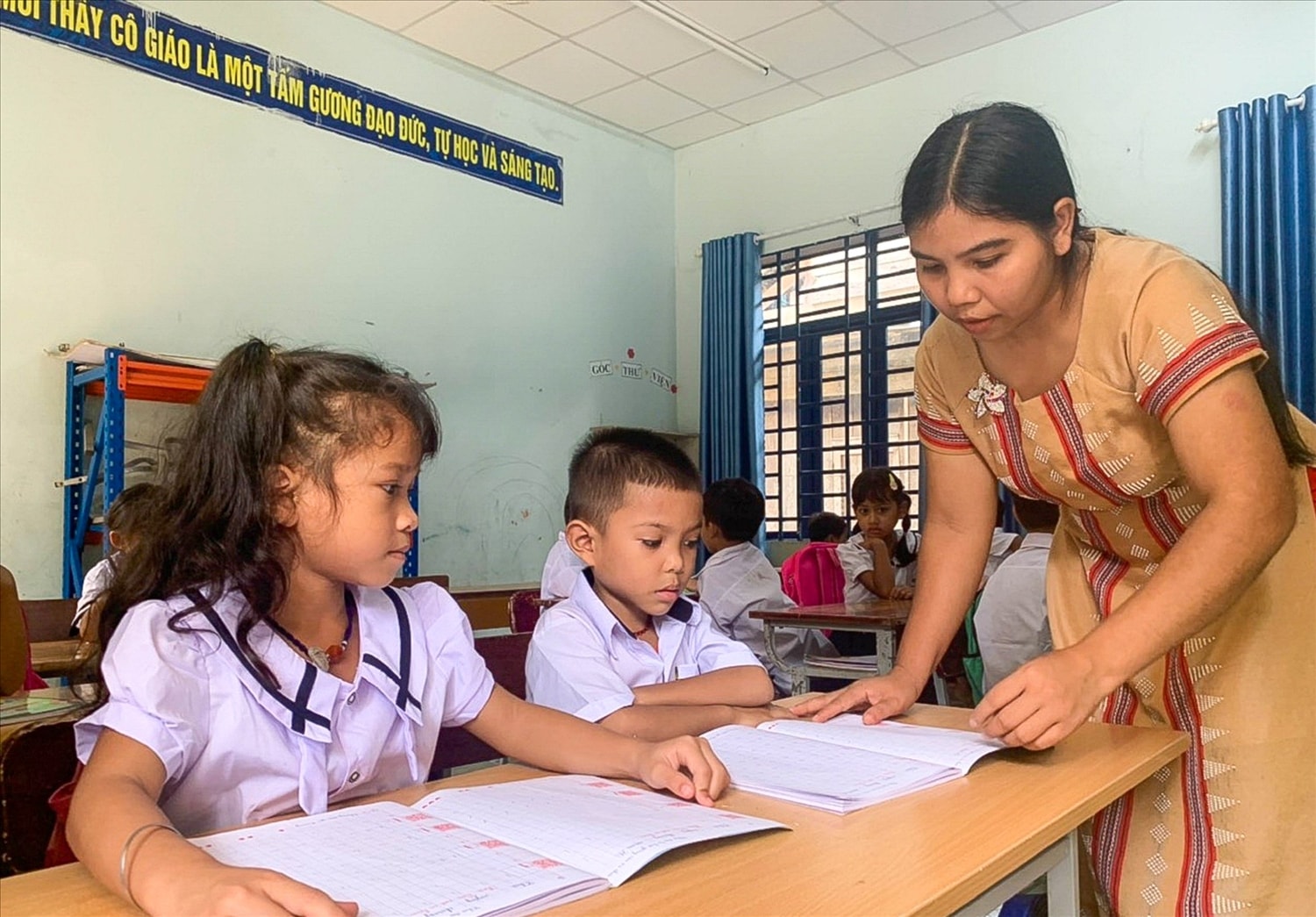 Mỗi thầy cô giáo phải là người giữ vai trò quan trọng trong việc chuyển tải tinh thần của chương trình GDPT mới tới các em học sinh.