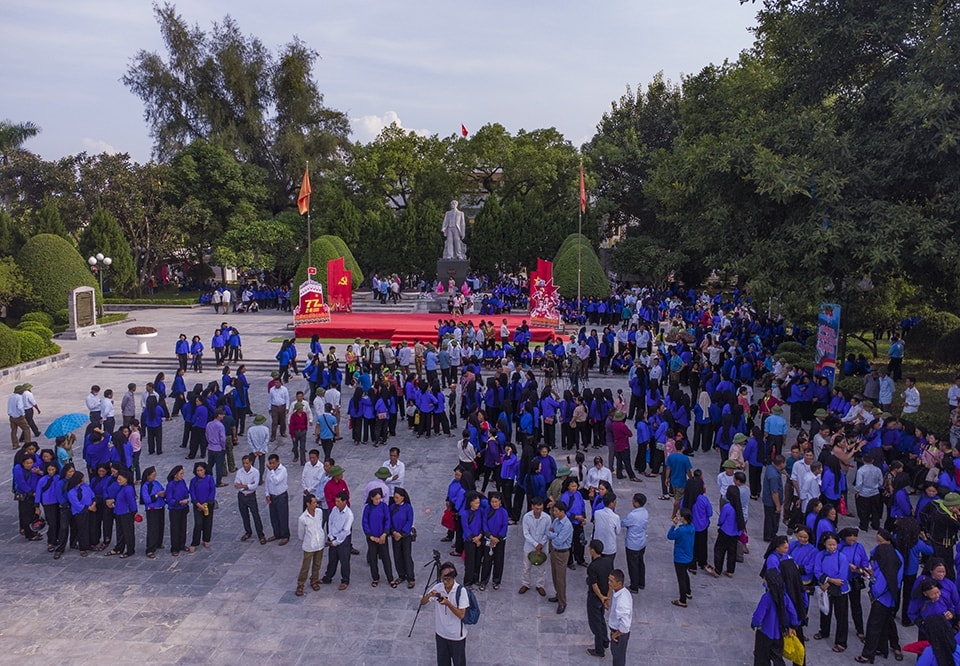 Dân tộc Nùng  là dân tộc có tỷ lệ cao nhất,  chiếm có tỷ lệ 42,9%  trong tổng số 7 dân tộc trên địa bàn tỉnh Lạng Sơn  (ảnh: Chu Minh)