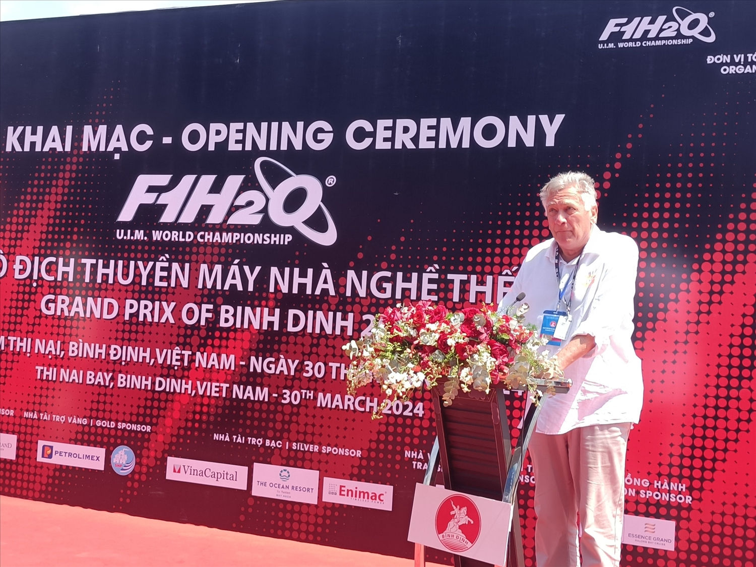 Ông Nicolo di San Germano  - Nhà sáng lập H2O Racing, phát biểu tại buổi lễ