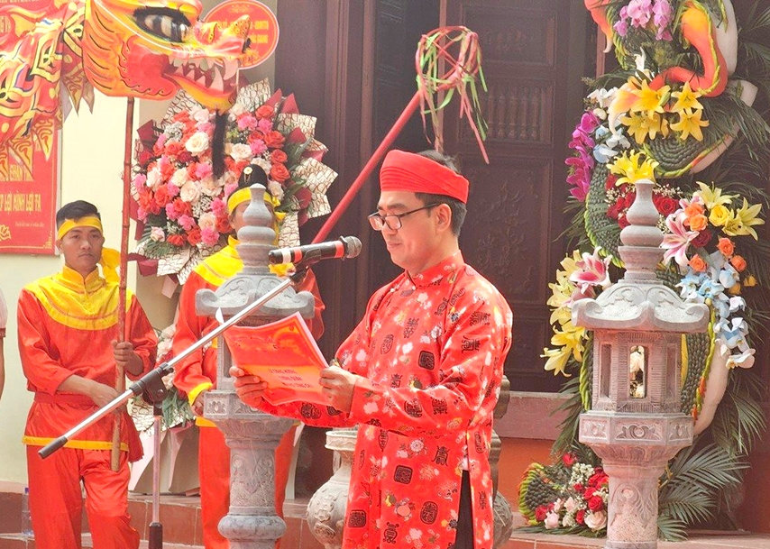 Tấu đọc Chúc văn giỗ Tướng quân Hoàng Công Chất