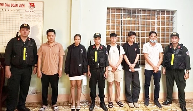 Các nghi can trong đường dây bị bắt