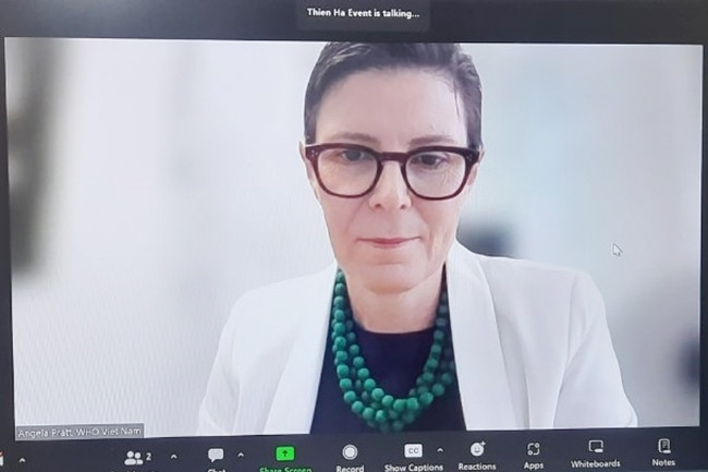 Ts. Angela Pratt phát biểu trực tuyến đến hội thảo