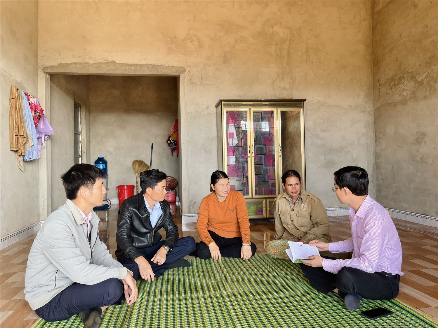 Nhờ nguồn vốn vay ưu đãi, hàng ngàn hộ đồng bào DTTS ở tỉnh Đắk Nông có cơ hội được xây những căn nhà khang trang.