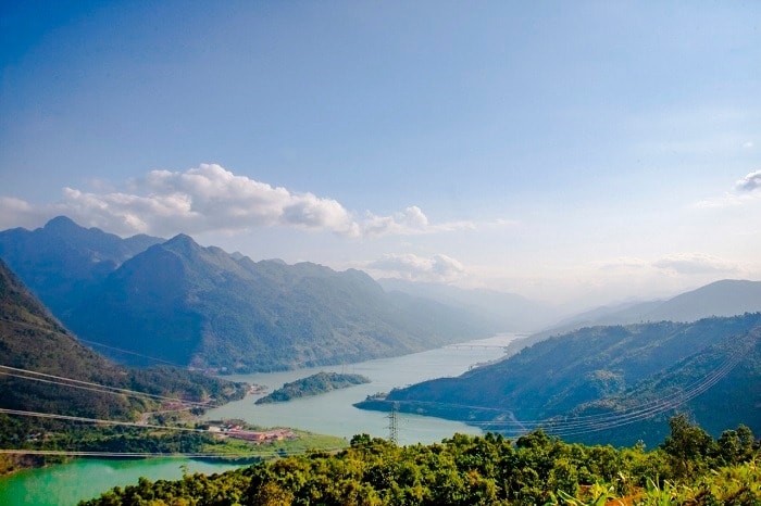 Ngã ba sông nhìn từ Pú Đao