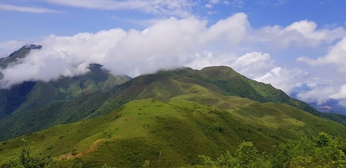 Trên đỉnh núi Pú Đao