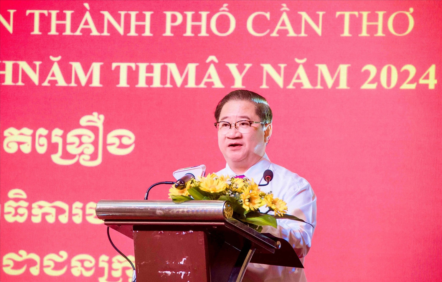 Ông Trần Việt Việt Trường, Chủ tịch UBND TP. Cần Thơ  đọc thư chúc Tết Chôl Chnăm Thmây năm 2024