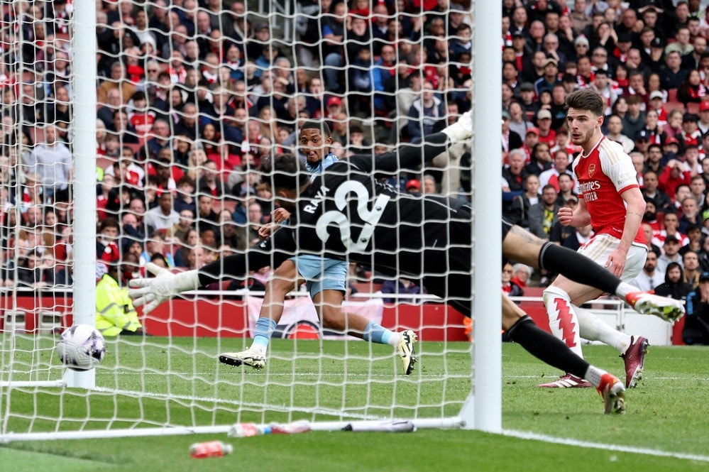 Aston Villa đã có một trận đấu rất hay trước Arsenal (Ảnh IT)