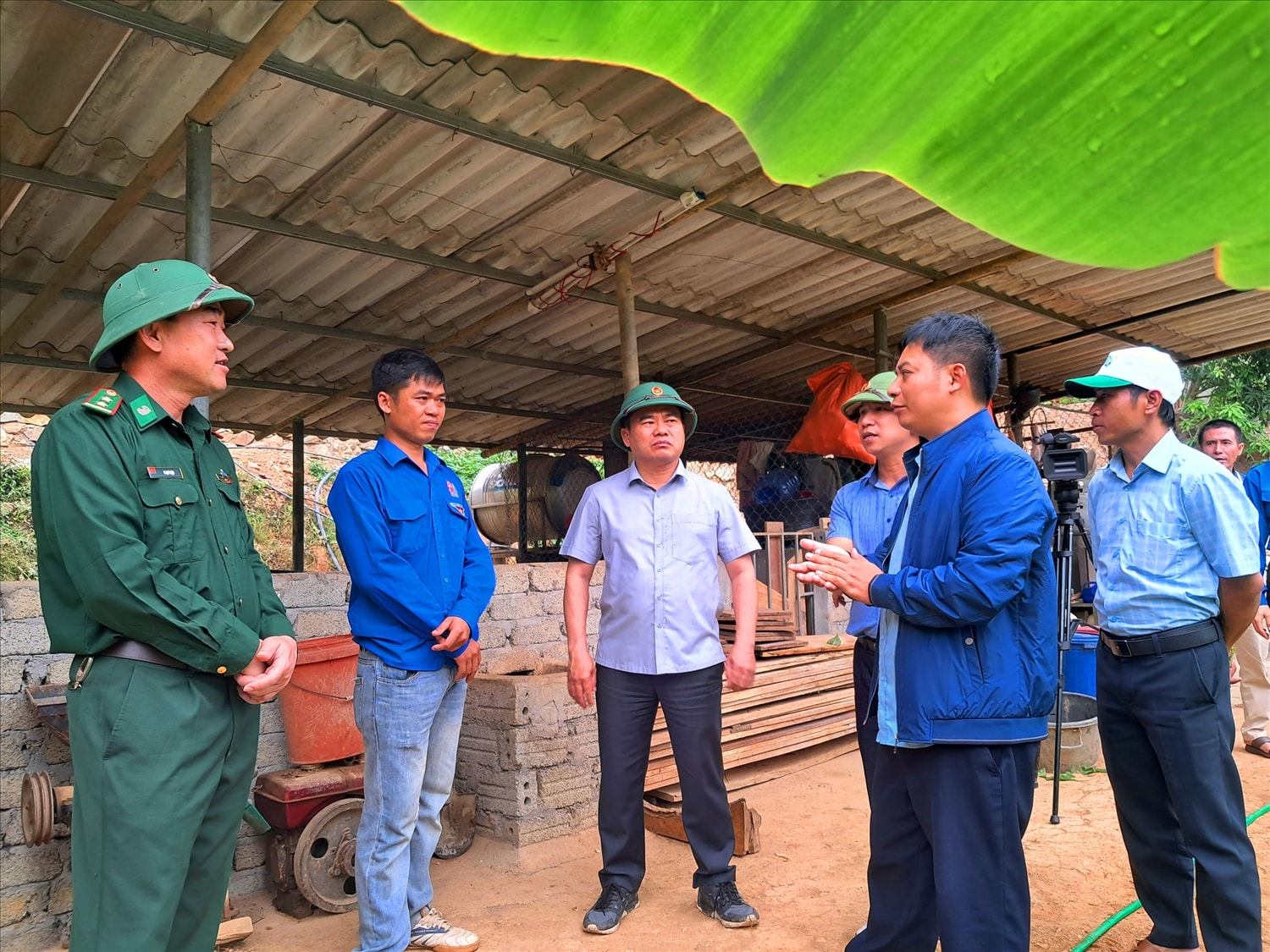 Theo ông Cụt Bá Nhâm, Chủ tịch UBND xã Mường Ải, địa phương sẽ nhân rộng mô hình nuôi dê thương phẩm. Theo ông Cụt Bá Nhâm, Chủ tịch UBND xã Mường Ải, địa phương sẽ nhân rộng mô hình nuôi dê thương phẩm.