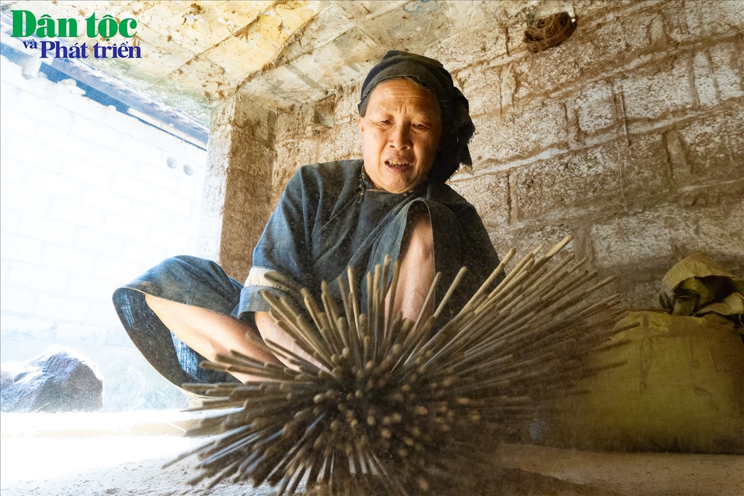 Người Nùng An giữ gìn nghề truyền thống của mình
