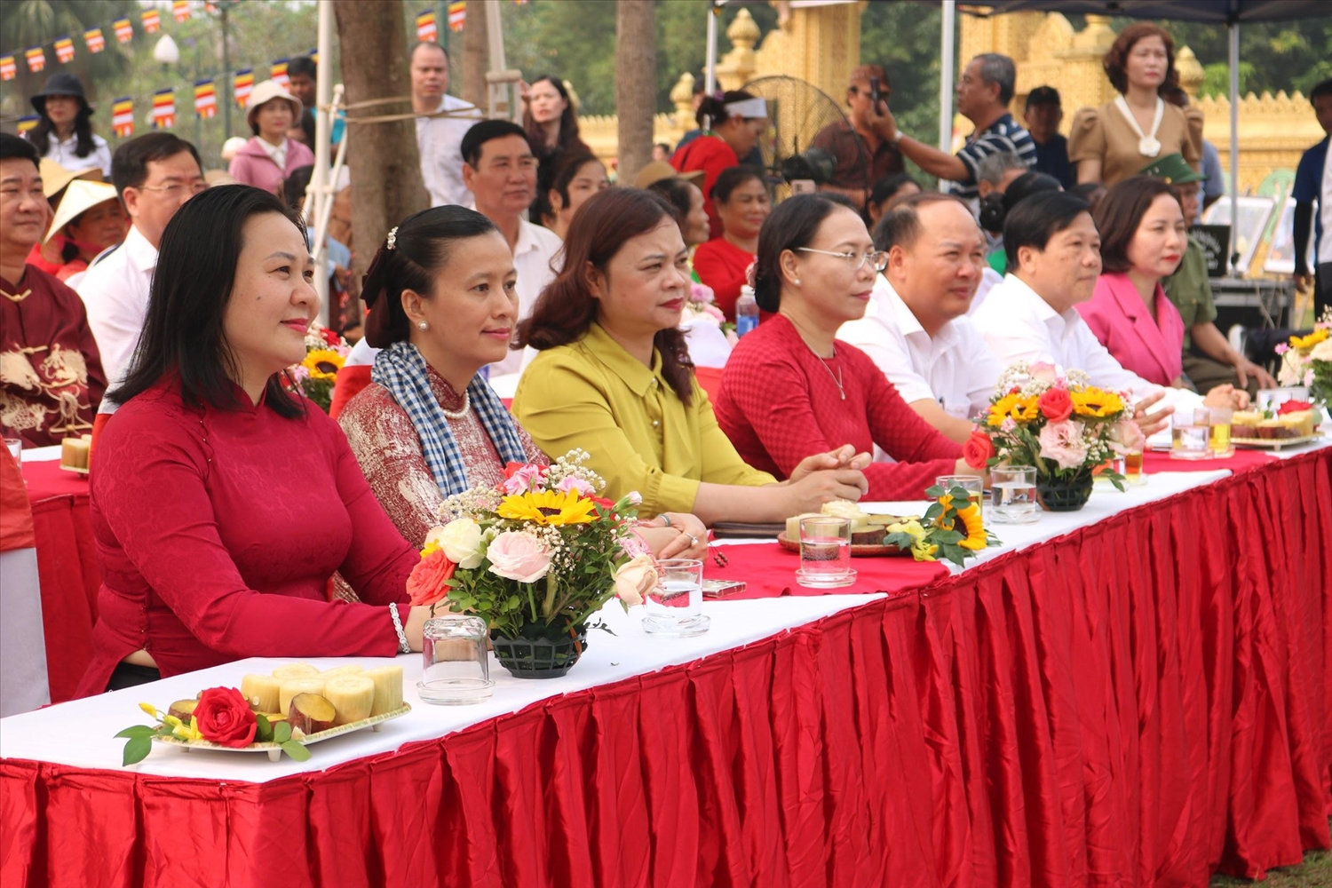 Các đại biểu tham dự ngày hội