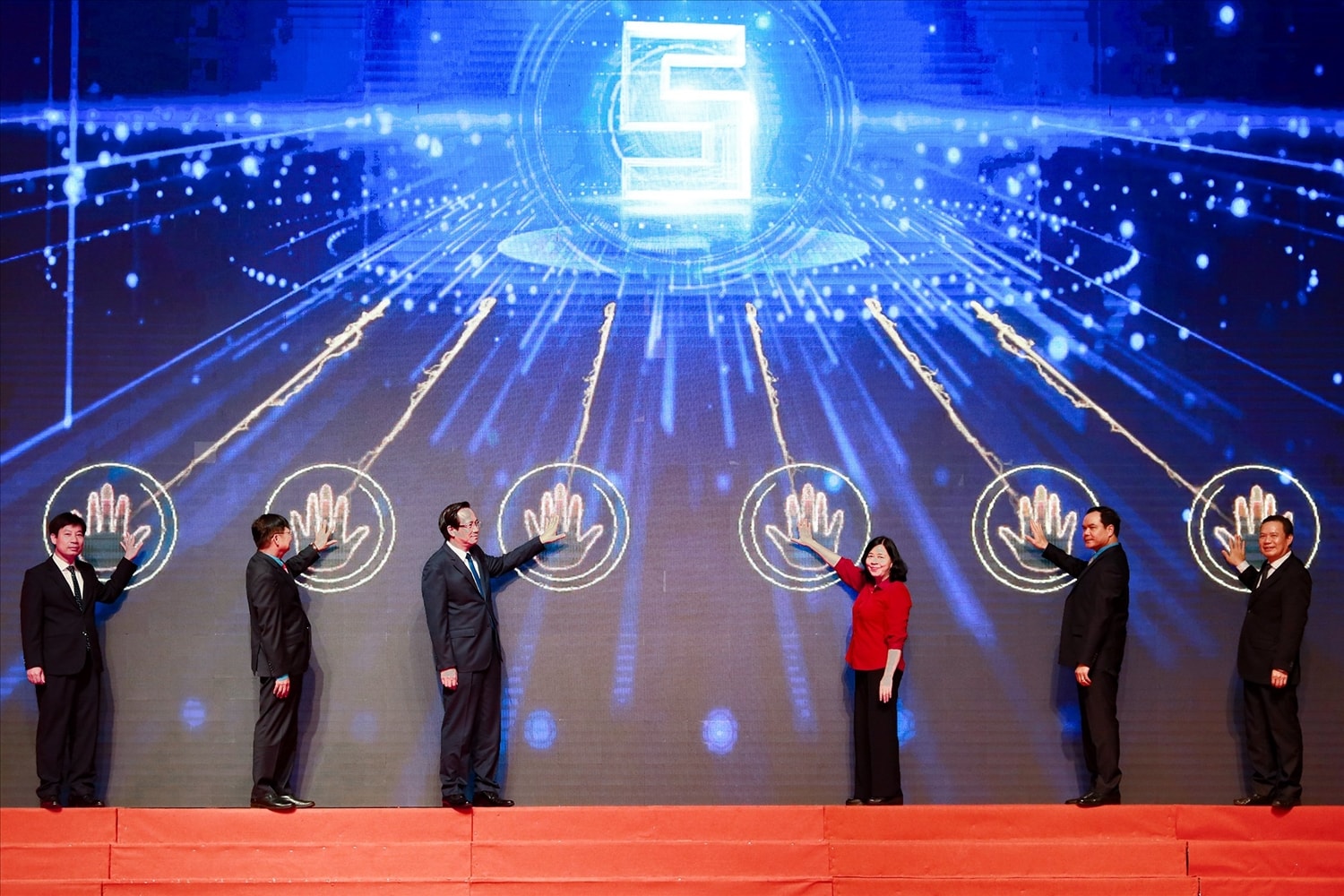 Nghi thức phát động Tháng Công nhân và Tháng hành động về ATVSLĐ năm 2024