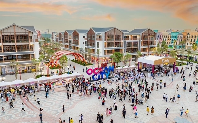 Hàng loạt hoạt động văn hóa – nghệ thuật – giải trí hấp dẫn tại phố thương mại K-Town đã sẵn sàng chờ du khách khám phá từ ngày 26/4 Hàng loạt hoạt động văn hóa – nghệ thuật – giải trí hấp dẫn tại phố thương mại K-Town đã sẵn sàng chờ du khách khám phá từ ngày 26/4