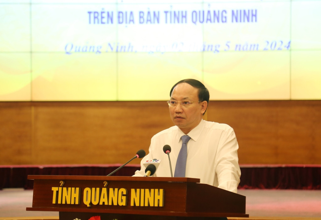 Bí thư Tỉnh ủy Quảng Ninh Nguyễn Xuân Ký phát biểu tại buổi lễ Bí thư Tỉnh ủy Quảng Ninh Nguyễn Xuân Ký phát biểu tại buổi lễ