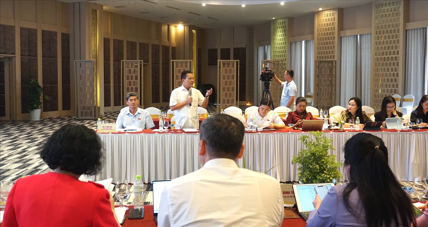 Nhiều đại biểu quan tâm Luật bảo hiểm xã hội (sửa đổi) cần đảm bảo quyền lợi cho đồng bào DTTS Nhiều đại biểu quan tâm Luật bảo hiểm xã hội (sửa đổi) cần đảm bảo quyền lợi cho đồng bào DTTS