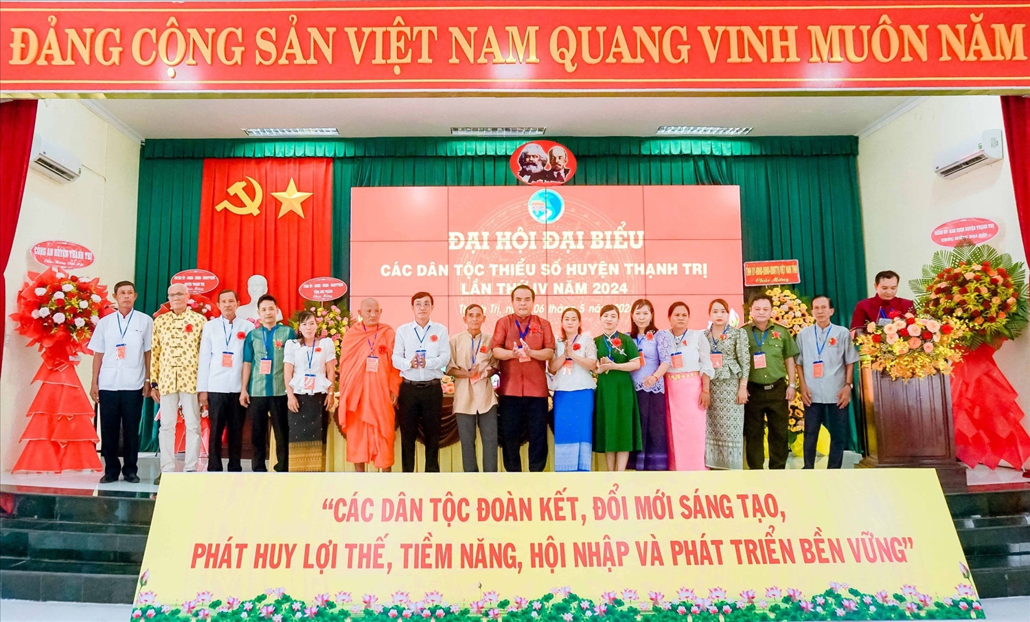 Đoàn đại biểu tham dự   Đại hội cấp tỉnh Sóc Trăng  lần thứ IV năm 2024 ra mắt Đại hội 