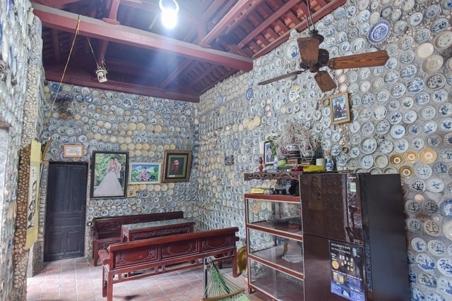 Bên trong ngôi nhà gốm Bên trong ngôi nhà gốm