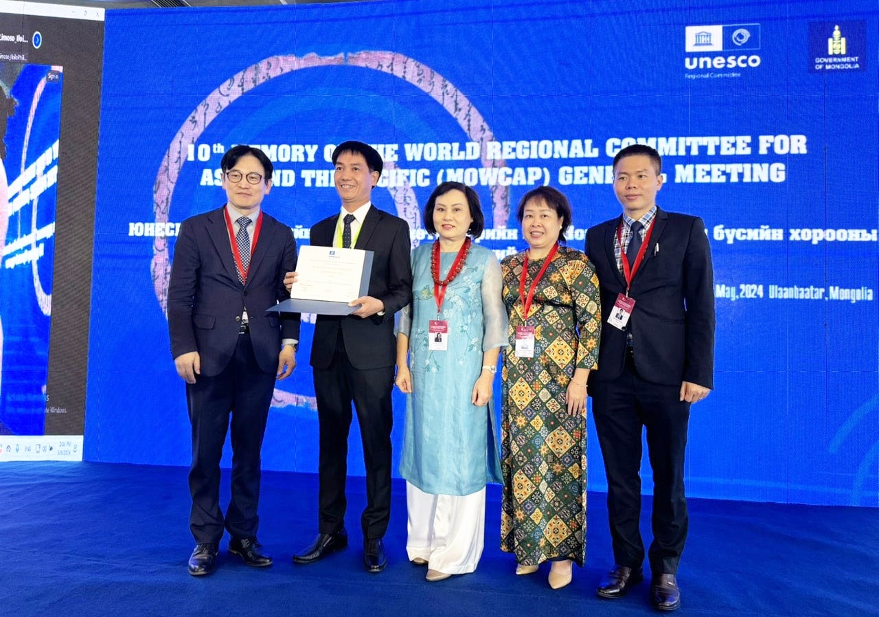 Cửu Đỉnh – Hoàng cung Huế được UNESCO vinh danh di sản tư liệu Thế giới