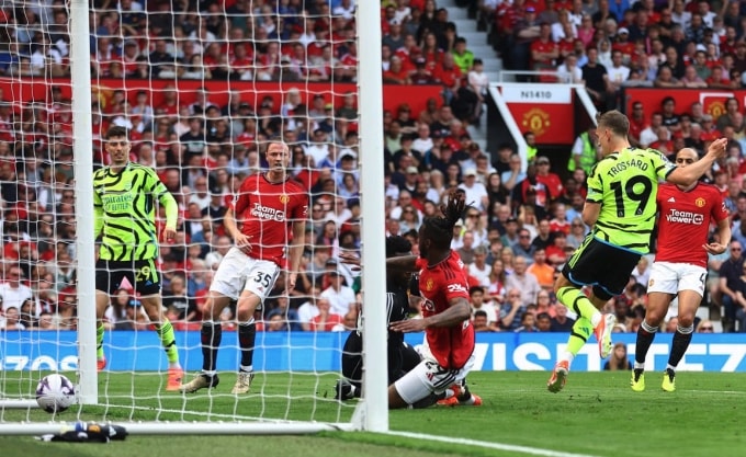 Bàn thắng duy nhất của trận đấu giúp Arsenal có được 3 điểm (Ảnh IT) Bàn thắng duy nhất của trận đấu giúp Arsenal có được 3 điểm (Ảnh IT)