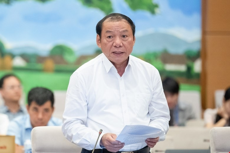 Bộ trưởng Bộ VH-TT-DL Nguyễn Văn Hùng