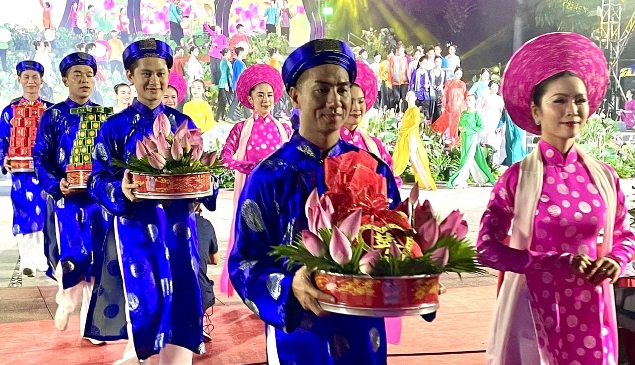 (Tin t/h) Khai mạc Lễ hội sen Đồng Tháp lần thứ II năm 2024 3