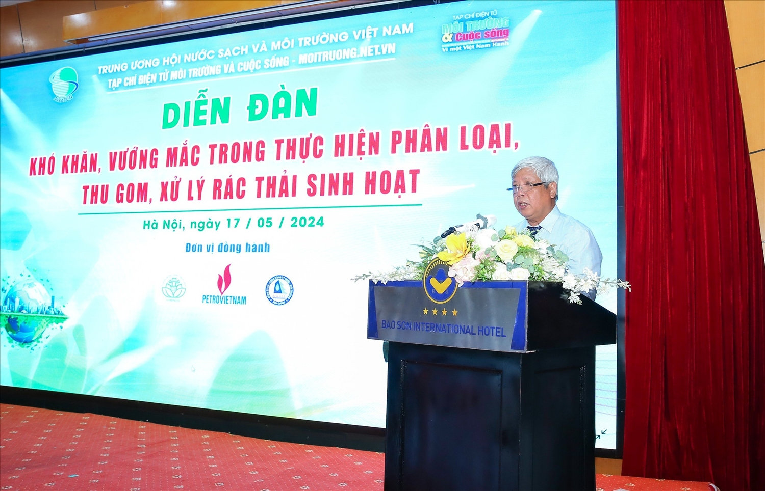 TS. Nguyễn Linh Ngọc - Chủ tịch Hội Nước sạch và Môi trường Việt Nam phát biểu khai mạc Diễn đàn