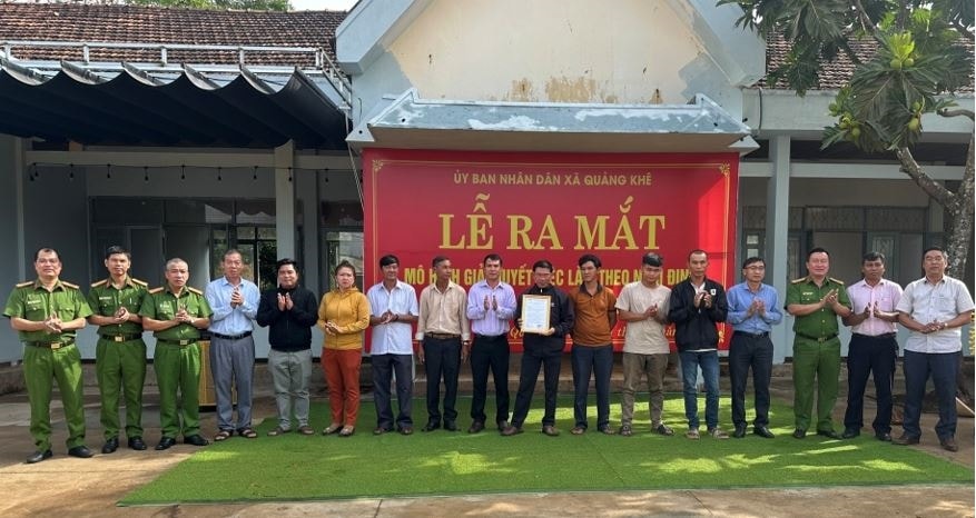 Lễ ra mắt mô hình “giải quyết việc làm theo Nghị định 49 của Thủ tướng Chính phủ” tại xã Quảng Khê Lễ ra mắt mô hình “giải quyết việc làm theo Nghị định 49 của Thủ tướng Chính phủ” tại xã Quảng Khê