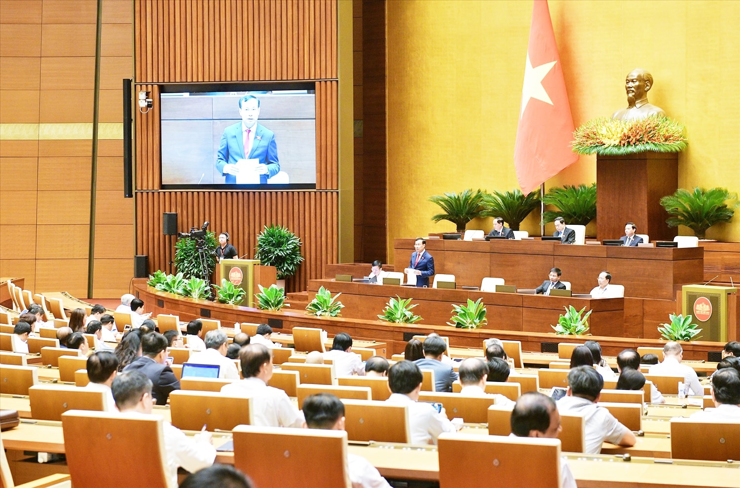 Quang cảnh phiên thảo luận
