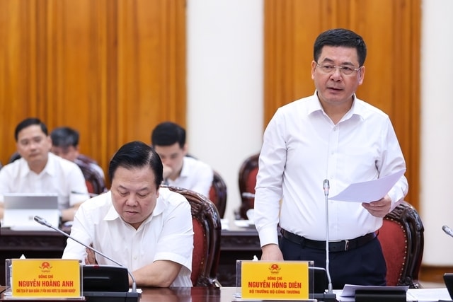 Bộ trưởng Bộ Công Thương Nguyễn Hồng Diên phát biểu tại phiên họp - Ảnh: VGP/Nhật Bắc