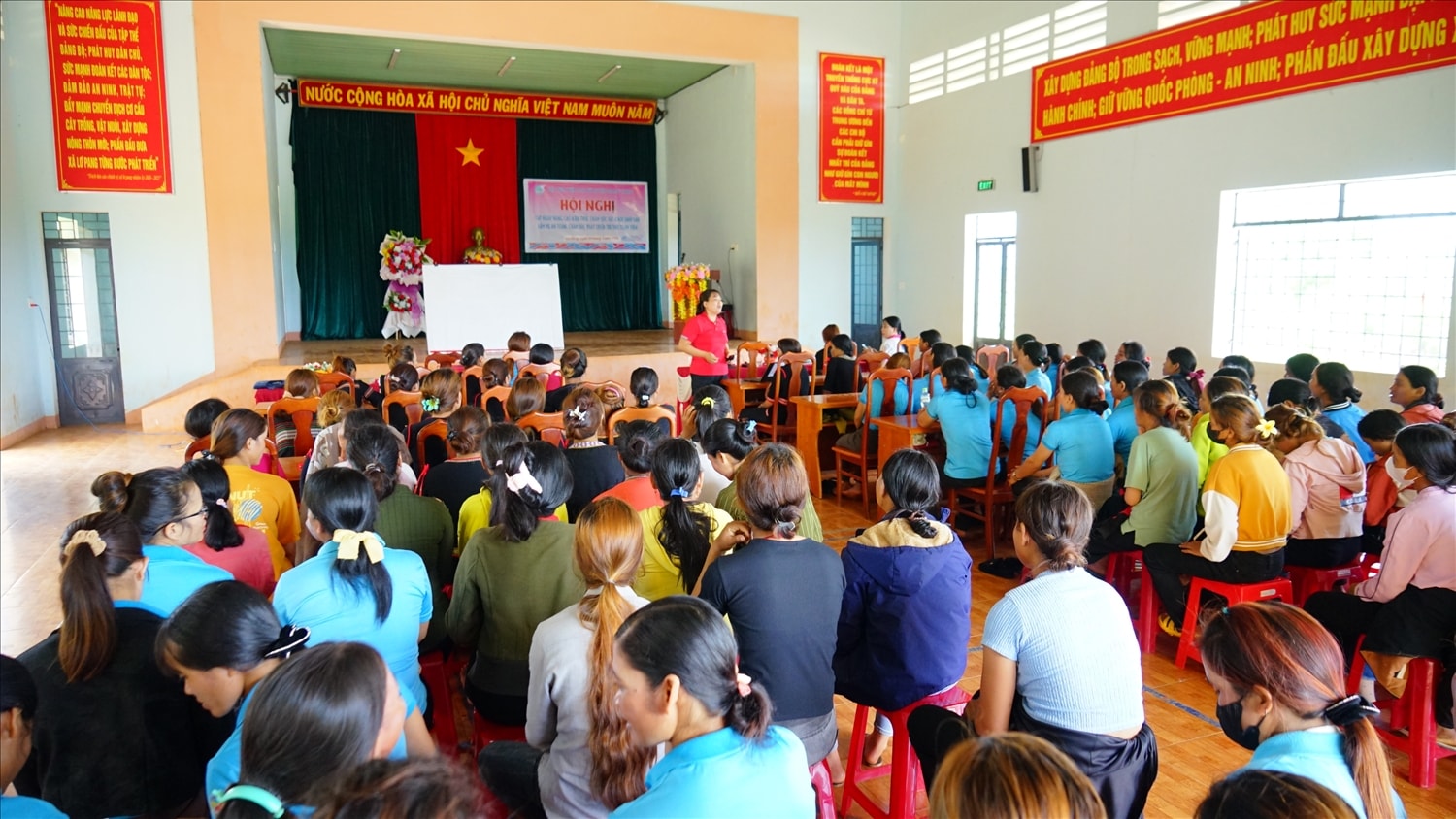 Quang cảnh hội nghị tập huấn