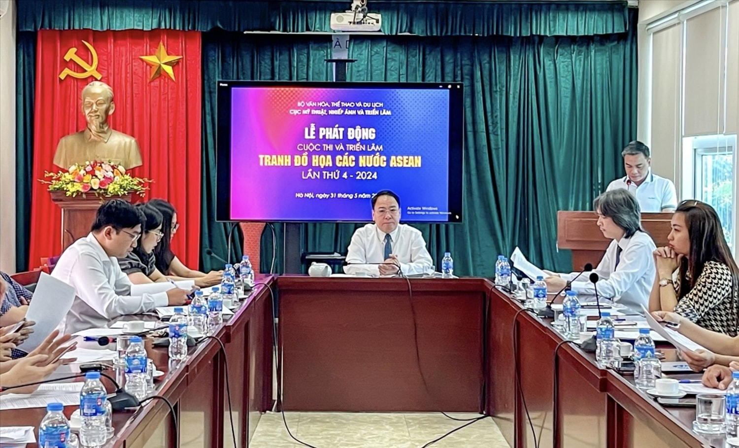 Cục Trưởng Cục Mỹ thuật, Nhiếp ảnh và Triển lãm (Bộ VHTTDL) Mã Thế Anh chủ trì lễ phát động Cục Trưởng Cục Mỹ thuật, Nhiếp ảnh và Triển lãm (Bộ VHTTDL) Mã Thế Anh chủ trì lễ phát động