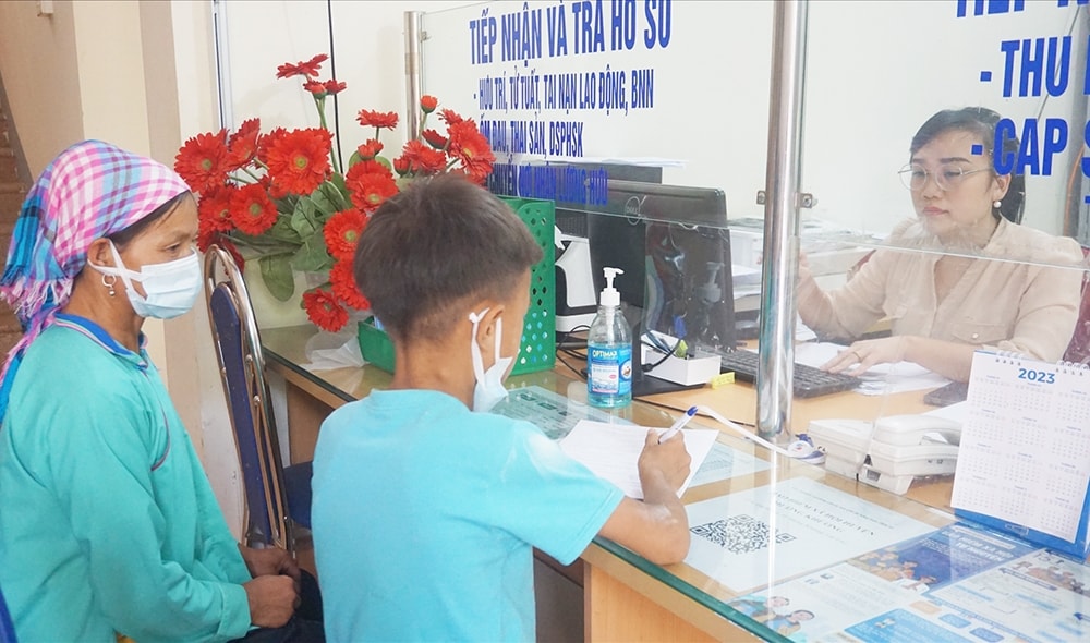 Việc hỗ trợ đóng BHYT giúp người dân thuộc hộ cận nghèo có cơ hội tiếp cận các dịch vụ y tế