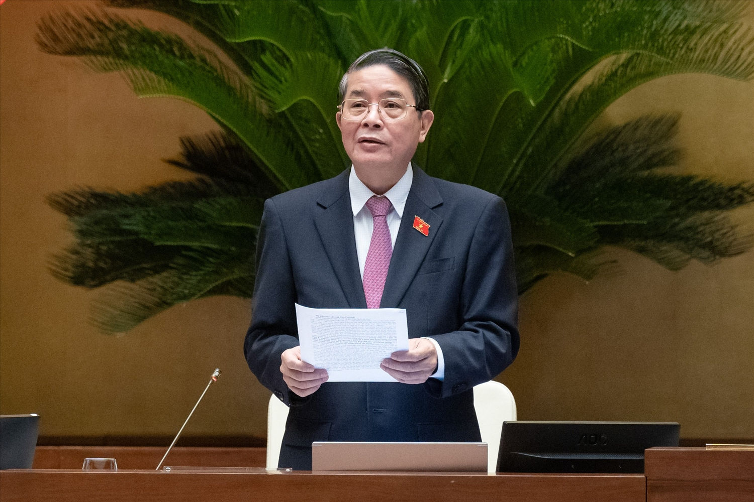 Phó Chủ tịch Quốc hội Nguyễn Đức Hải điều hành phiên thảo luận